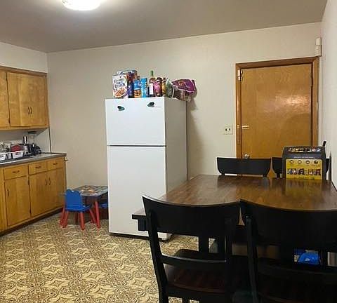 5th image of 4333 Olcott Ave