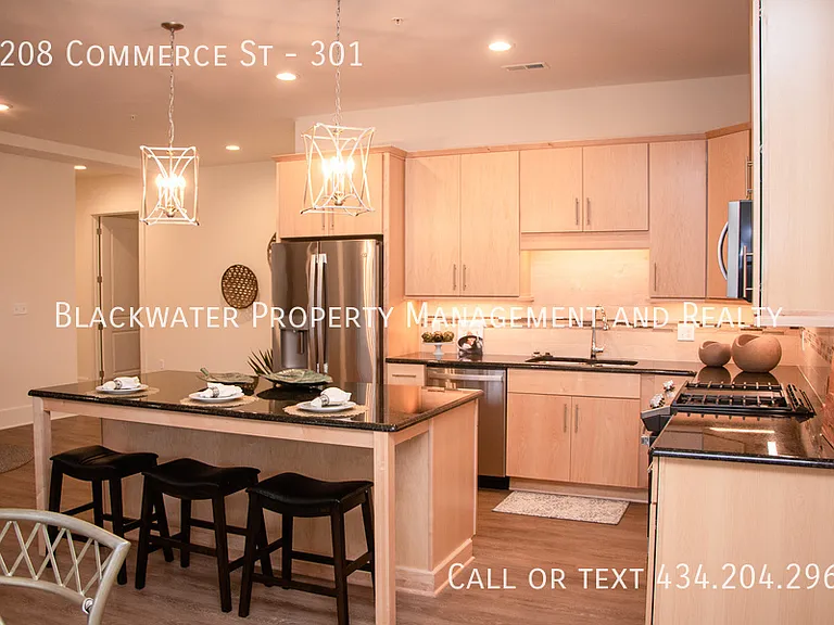 1208 Commerce St #301 — Photo 77