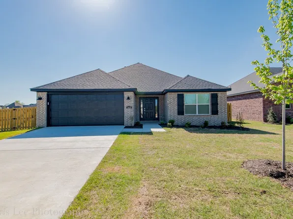 1635 S Borden St, Fayetteville, AR 72701