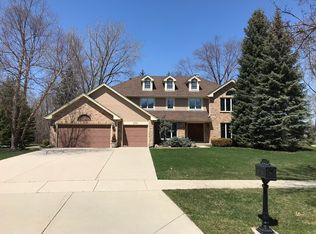 256 W Boardwalk Dr, Palatine, IL 60067