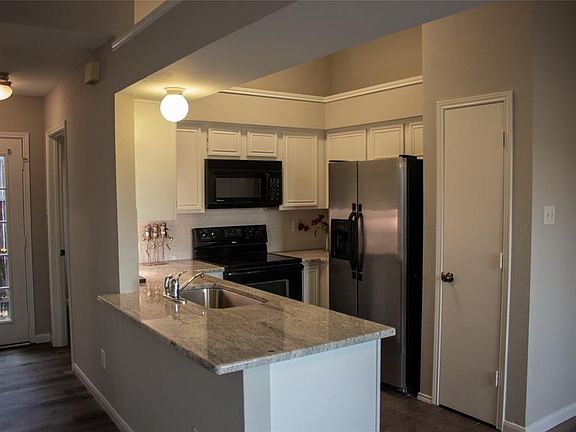 5th image of 6700 Driffield Cir W