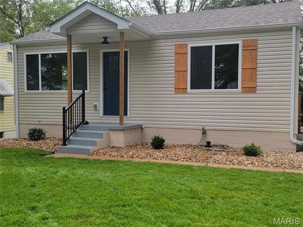 9430 Ridge Ave, Saint Louis, MO 63114
