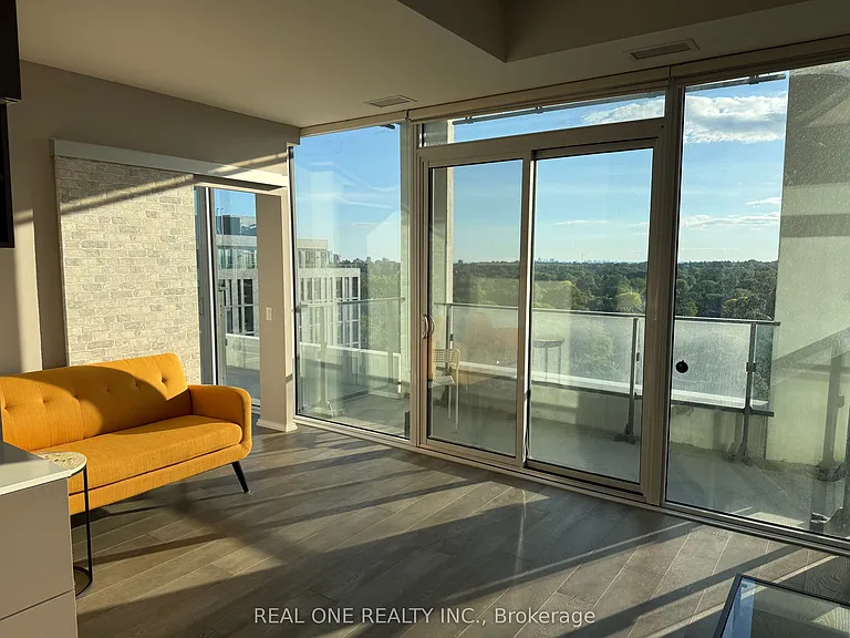 5 Soudan Ave #1619 — Photo 4