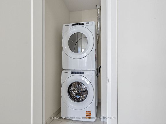 3rd image of 27 Korda Gate #Penthouse 107