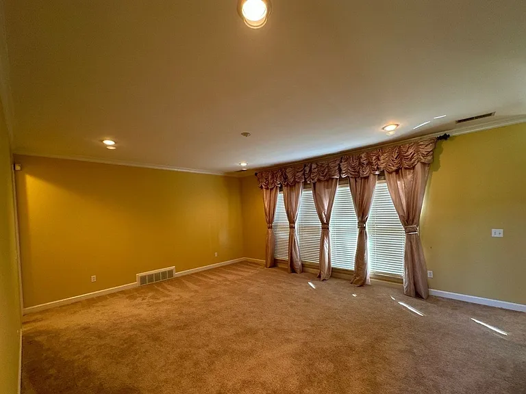 10135 Ridgewood Oak Dr — Photo 17