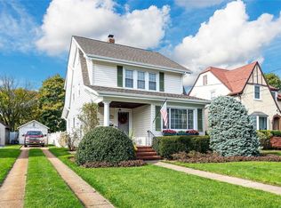 2660 Sheldon Pl, Oceanside, NY 11572