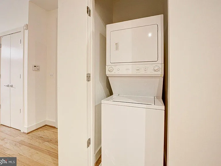 2357 Champlain St NW #201 — Photo 9