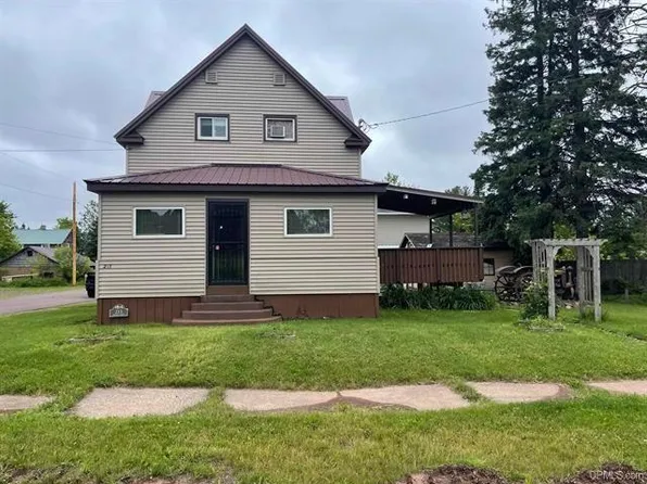 213 Clemens St, Ironwood, MI 49938
