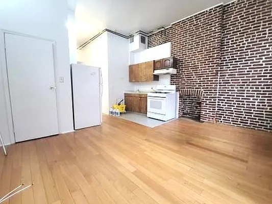 Rented by Corcoran | media 3