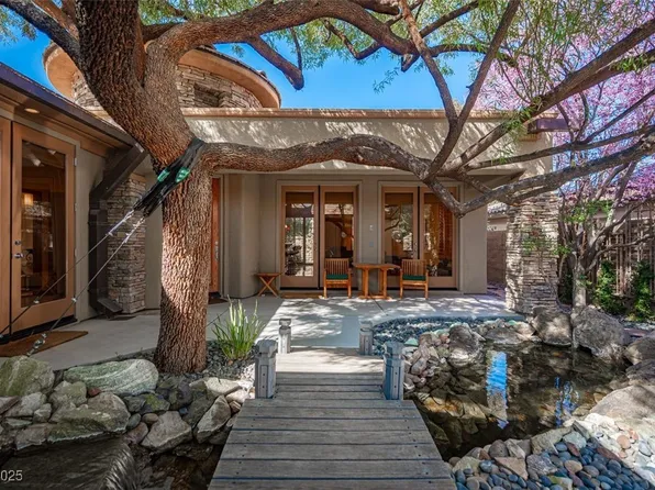 15 Emerald Dunes Cir, Henderson, NV 89052