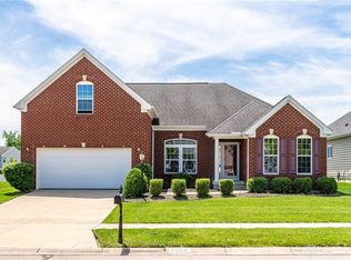 5068 Meadowview St, Tipp City, OH 45371