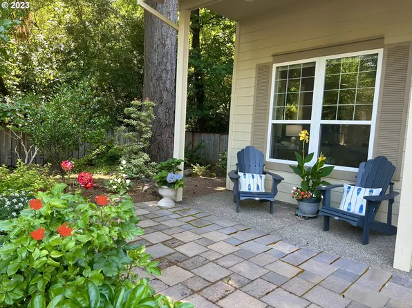 17347 Ashley Ct, Lake Oswego, OR 97035