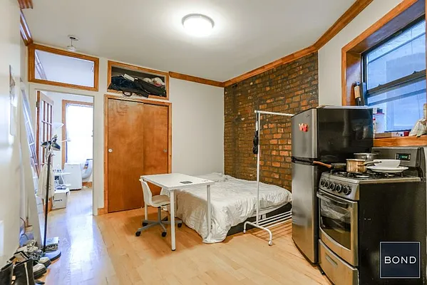 Rented by Bond New York | media 22