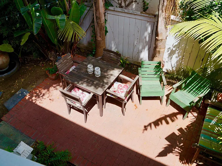 138 Natoma Ave #B — Photo 26