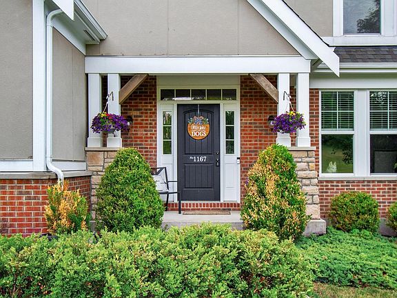 2nd image of 1167 Westchester Way