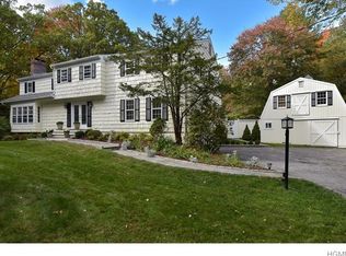 23 Lawrence Farms Crossway, Chappaqua, NY 10514