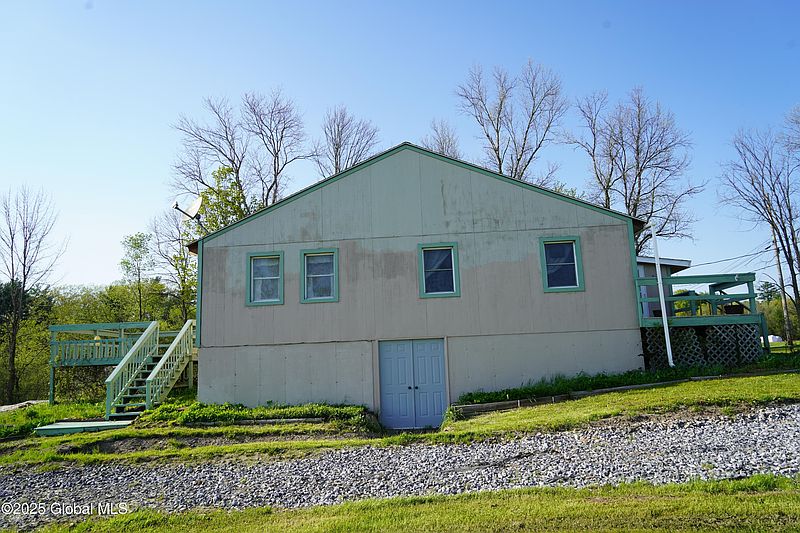5th image of 40 W Starbuck Lane