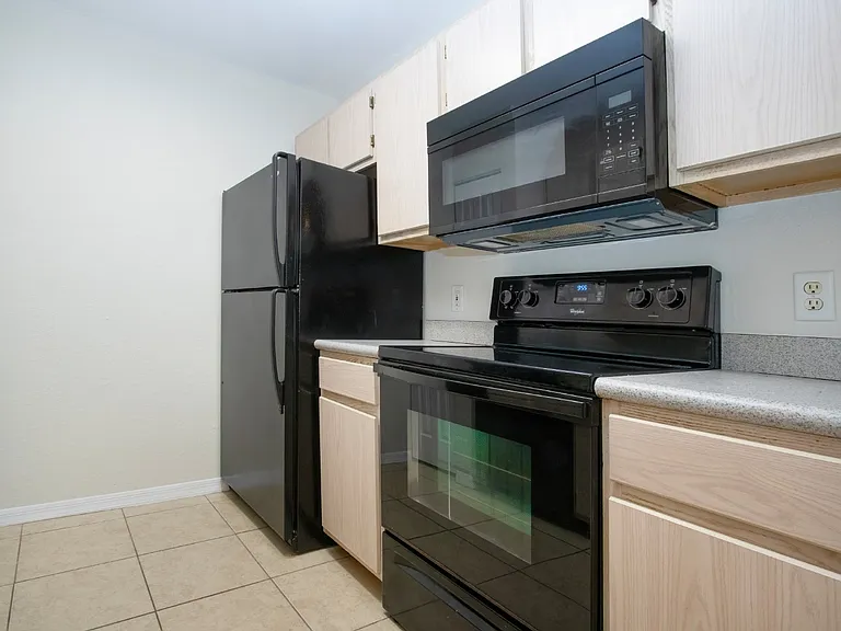 7405 Vista Way #203 — Photo 15