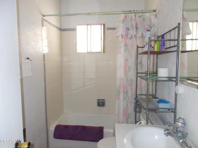 7724 Mustang Ave — Photo 12
