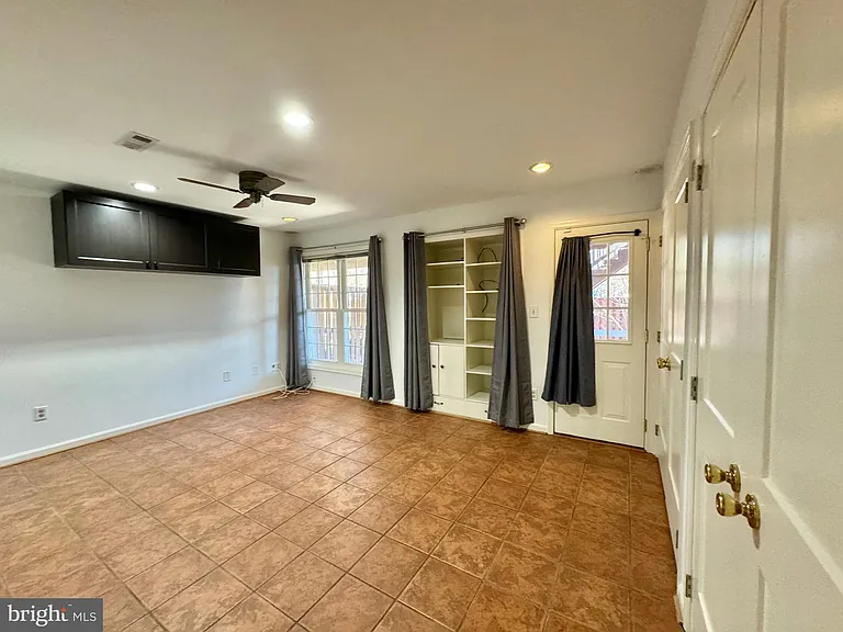 2128 Brigadier Blvd — Photo 7