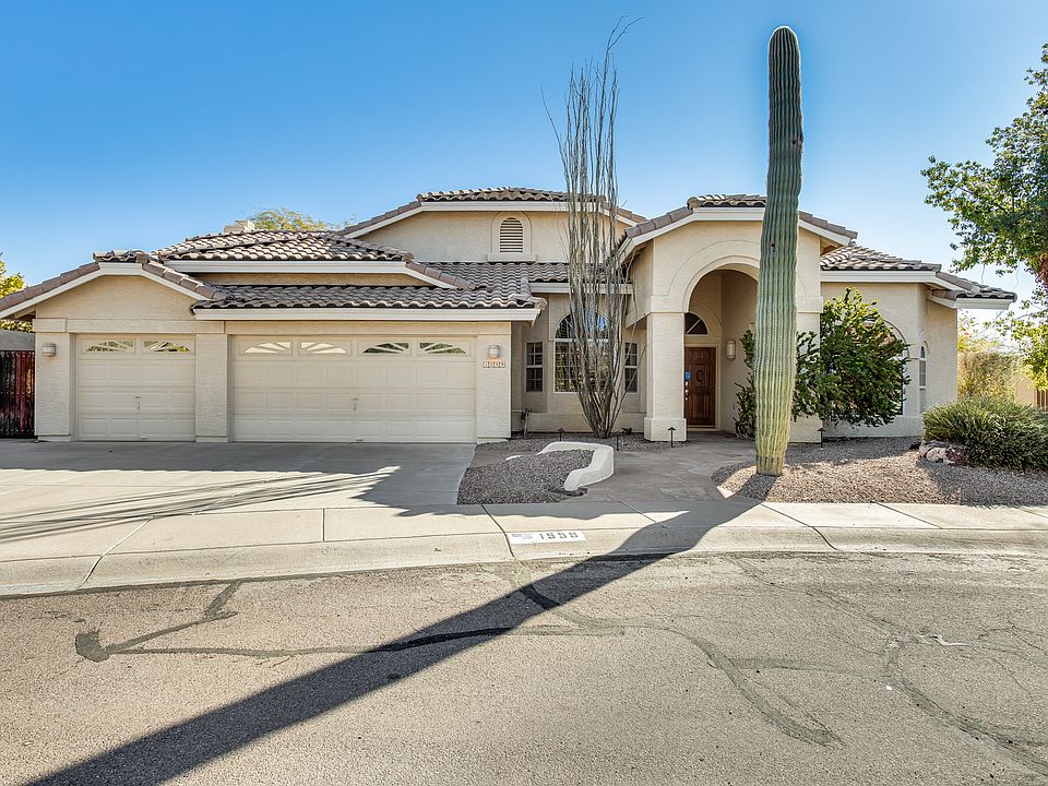 1st image of 1559 E Muirwood Dr