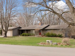 645 Harmony Cir, Wayzata, MN 55391