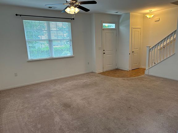 3rd image of 4212 Turnworth Arch