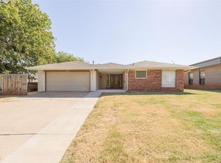 10400 Little Pond Dr, Oklahoma City, OK 73162