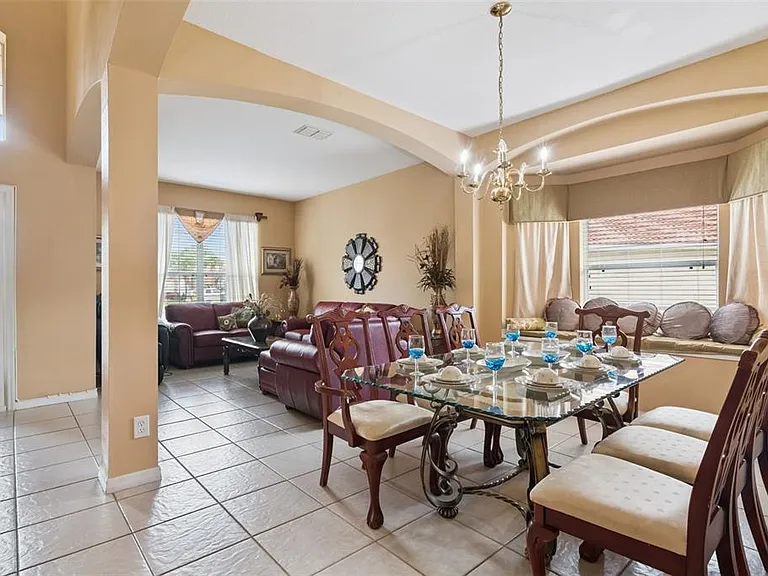 1162 Solana Cir — Photo 24
