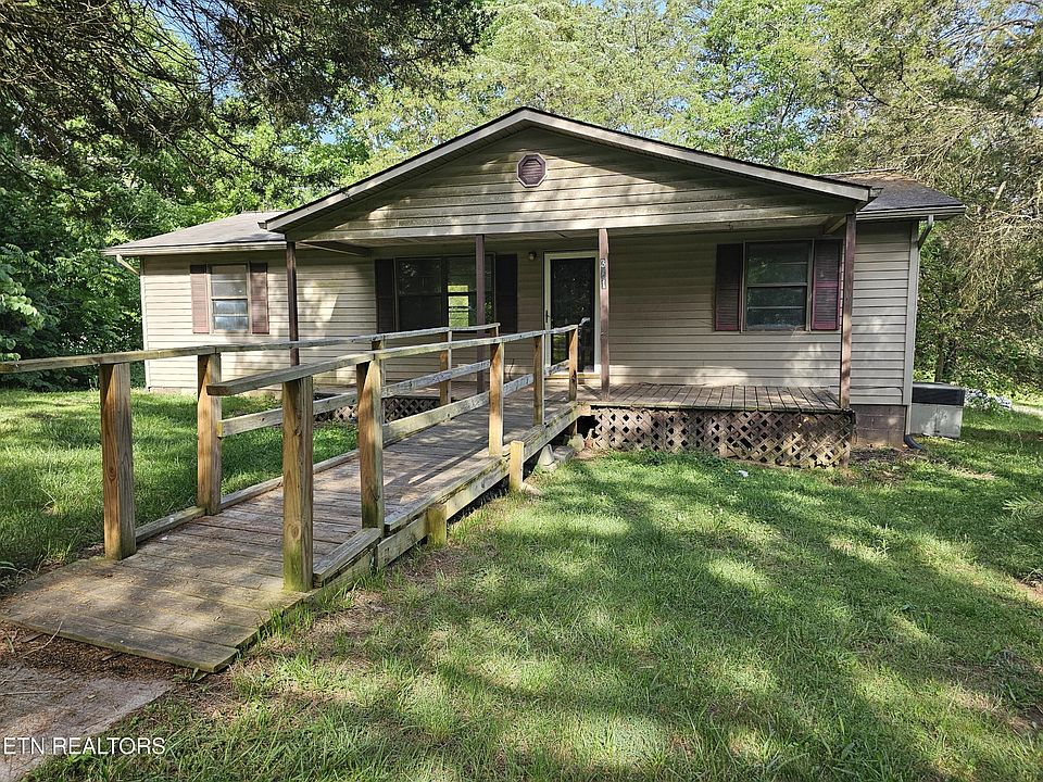 1st image of 341 Warwick Ln