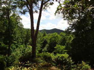 702 Still House Rd, Franklin, NC 28734