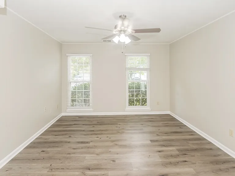 2108 David Earl Dr — Photo 11