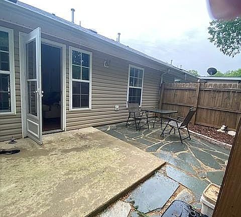 4th image of 124 Wesley Harris Cir