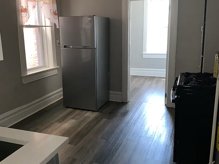 66 Hamilton Ave #9 — Photo 3
