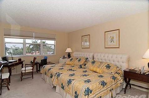 5th image of 10140 W Bay Harbor Dr APT 303C