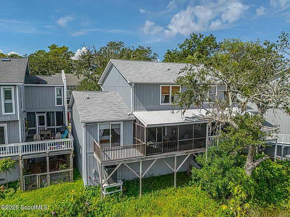 2nd image of 208 Pelican Pl