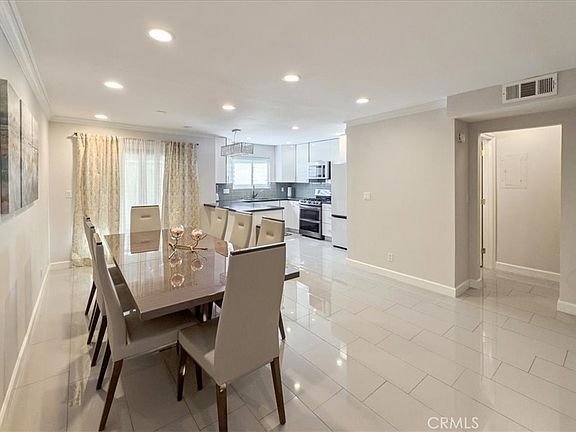 3rd image of 1156 San Rafael Ave APT 2