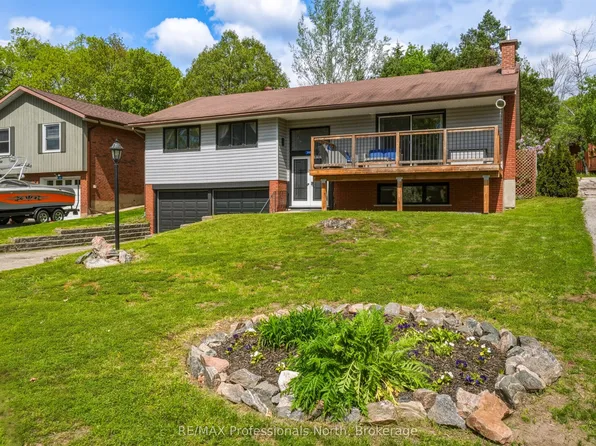 240 Oriole Cres, Gravenhurst, ON P1P 1C6