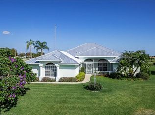 825 Holly Dr, Sebring, FL 33876