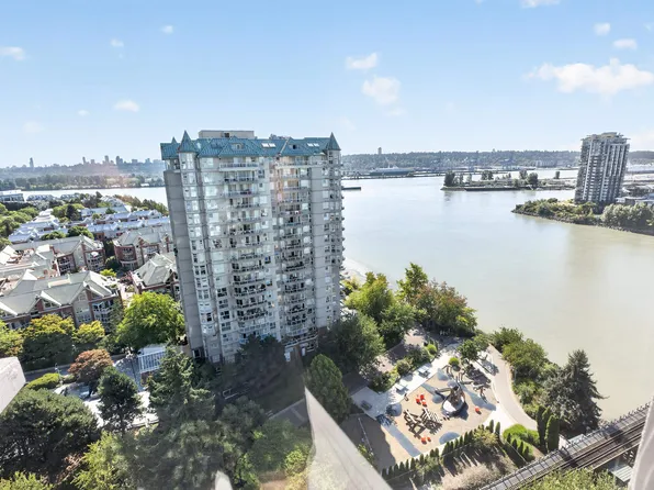 8 Laguna Ct #1802, New Westminster, BC V3M 6M6