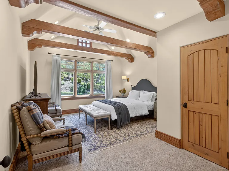 2375 Clubhouse Dr — Photo 81