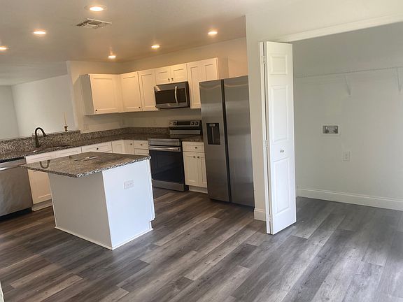 5th image of 530 S 7th Ave