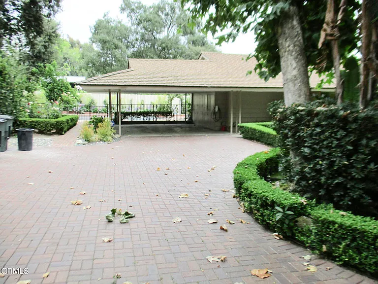 756 Linda Vista Ave — Photo 3