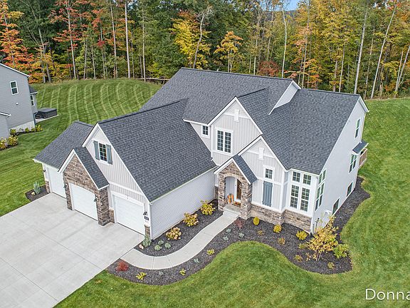 3rd image of 4689 Oak Timbers Ct NE