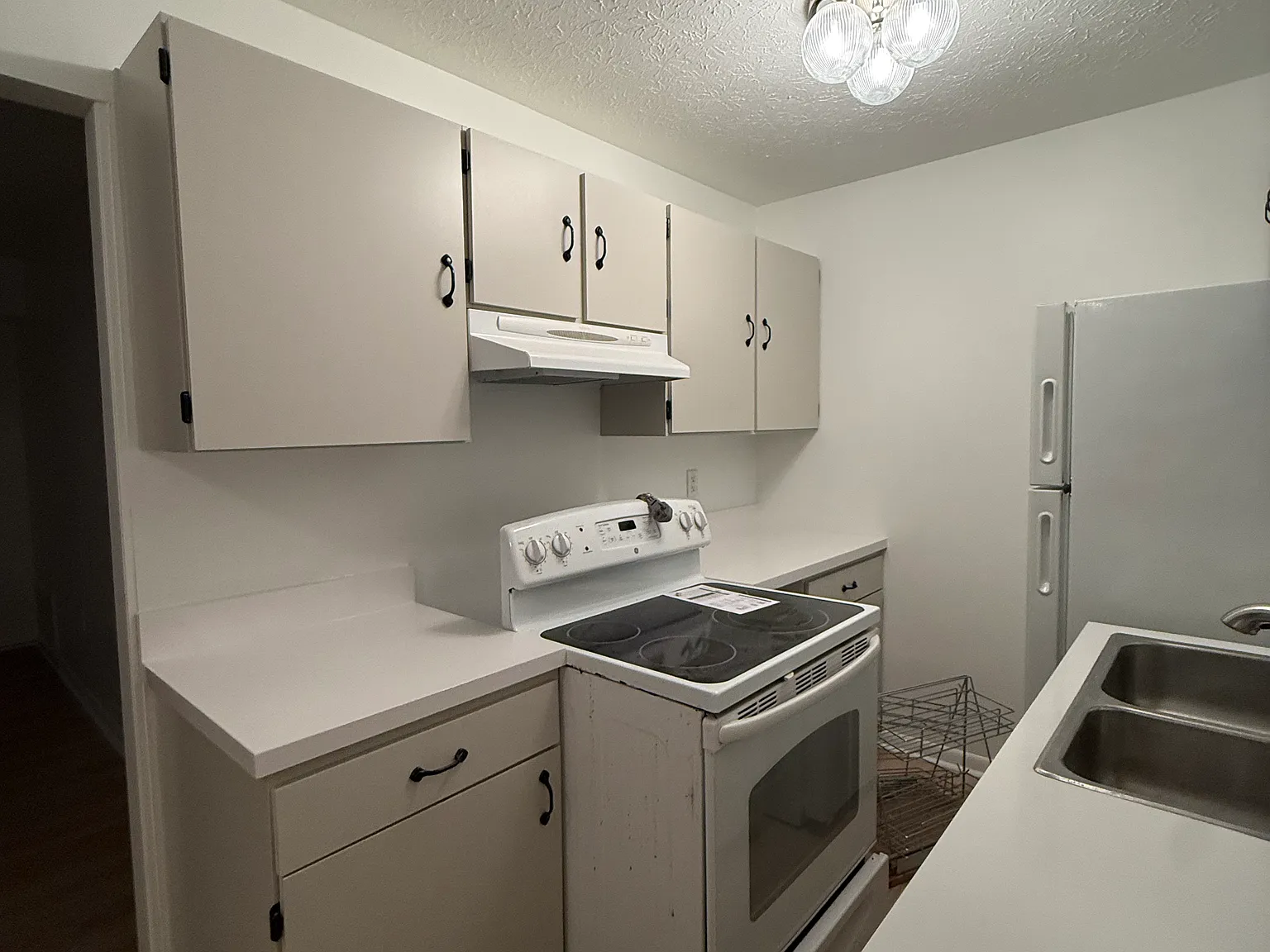 2 bed, 1.5 bath, 903 sqft, $1,750 — Photo 4