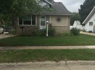 23111 Seneca St, Oak Park, MI 48237