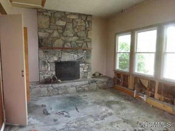 5th image of 130 Fairway Hills Dr