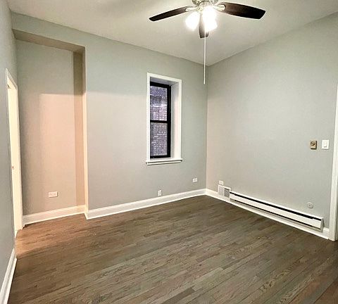 4th image of 1422 N Dearborn St #101