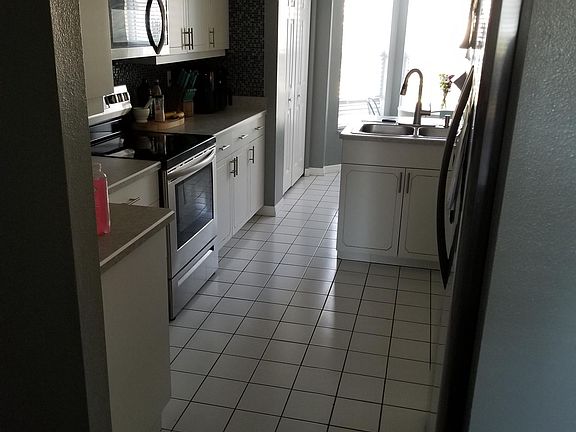 3rd image of 3576 Sugarplum Ln