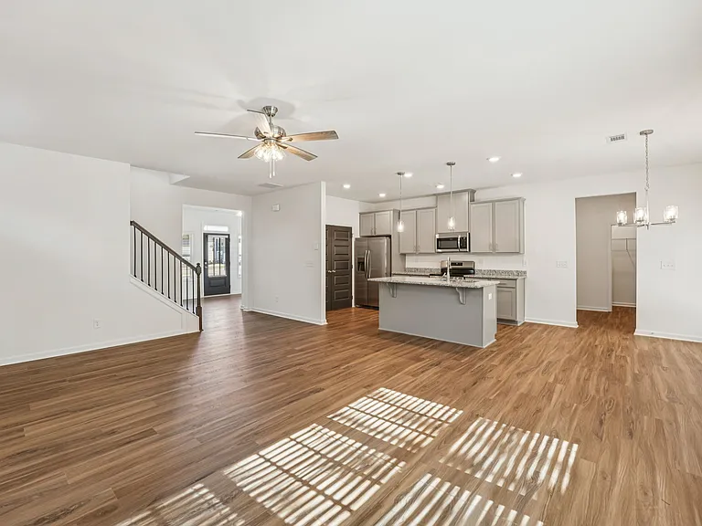 Quinn Residences at Dorchester Place — Photo 91